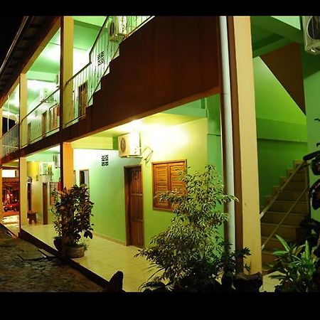 Residencial Los Rios Puerto Iguazu Bagian luar foto